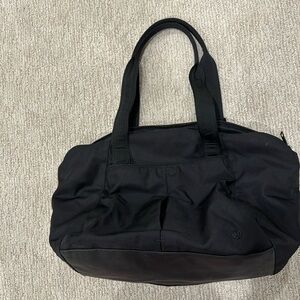 Lululemon tote bag